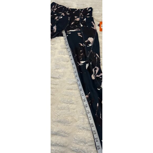 Women's Freely Brand High-Waisted Performance Above Ankle Leggings Size XS - Picture 12 of 14